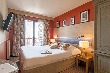 Four-Bedroom Apartment (10 People)