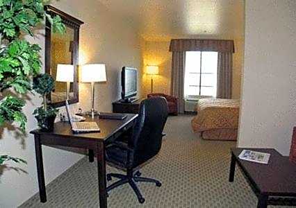 King Suite - Non-Smoking