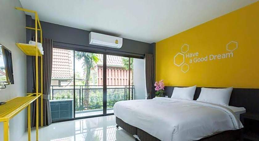 Seven bee boutique hotel