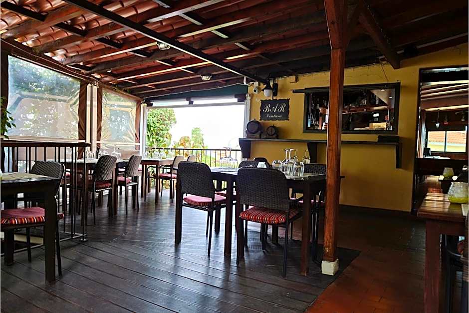 Traineira Vila Ventura Village