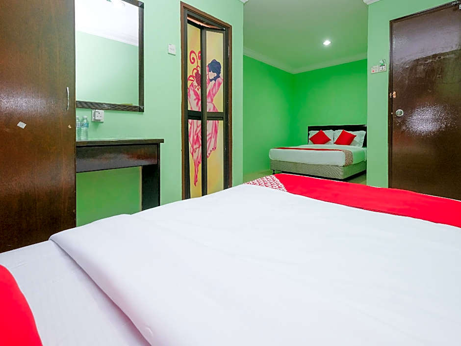 OYO 89759 Gold Jerantut Hotel