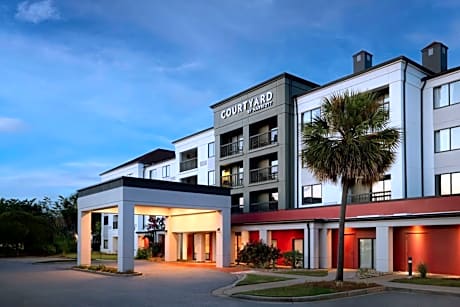 Courtyard by Marriott North Charleston Airport/Coliseum