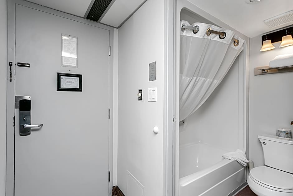 Photo 1 of 10 of Junior 1 King Bed Suite