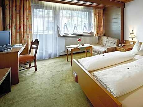 Quadruple Room with Bath