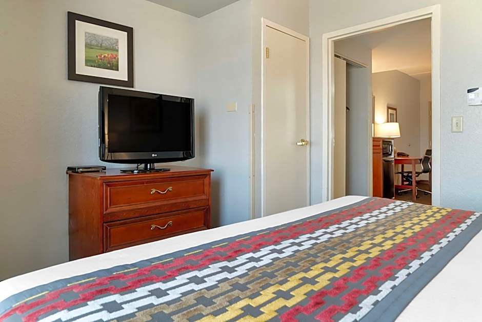 Best Western Executive Inn & Suites