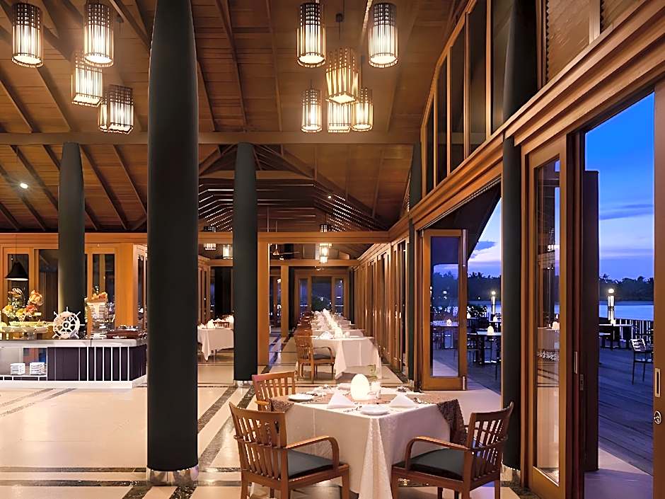 Villa Nautica Paradise Island Resort