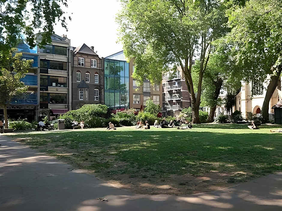 Premier Inn London City (Old Street)