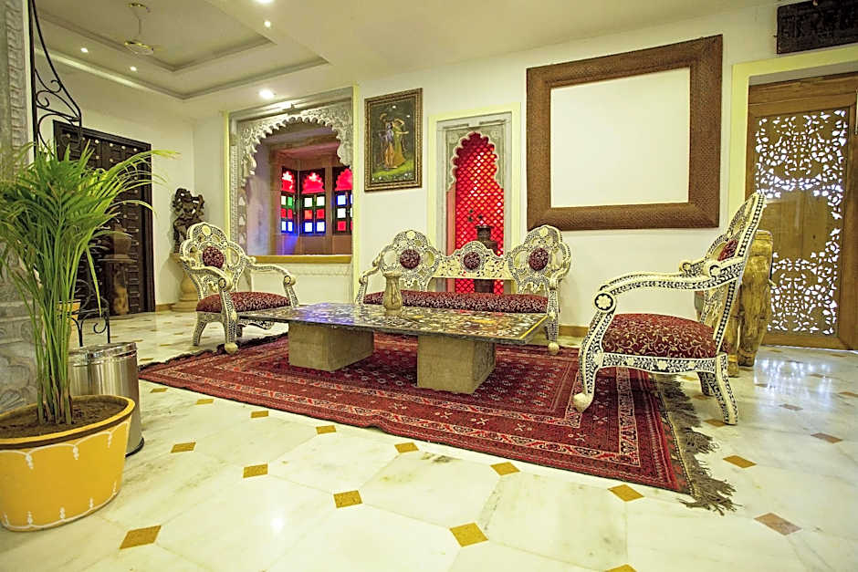 Bloom Boutique I Lake Pichola