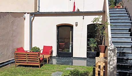 HOSTEL NAMOR