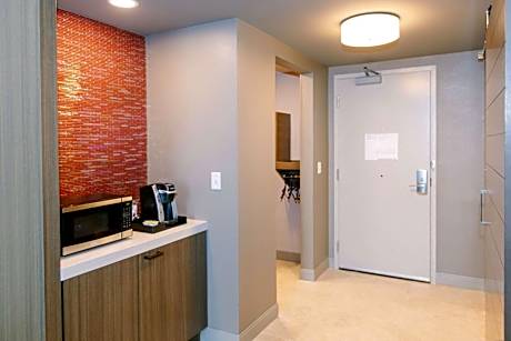 Queen Room with Two Queen Beds - Mobility Access