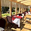Hotel La Roche Pleureuse