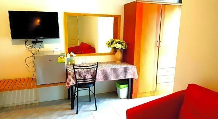 Hotel De Ratt Phuket