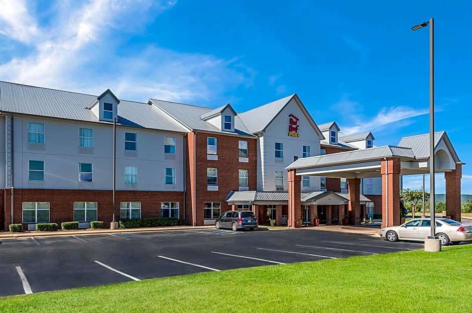 Red Roof PLUS+ & Suites Birmingham - Bessemer