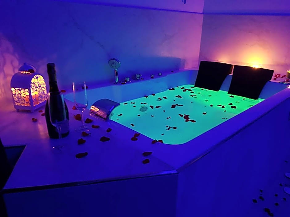 Escape Luxury Suite - CA Domus Collection