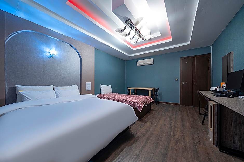 Hotel No.1