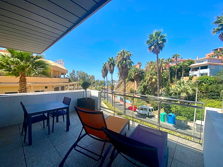 ArtPlatinum SUITES&APARTMENTS