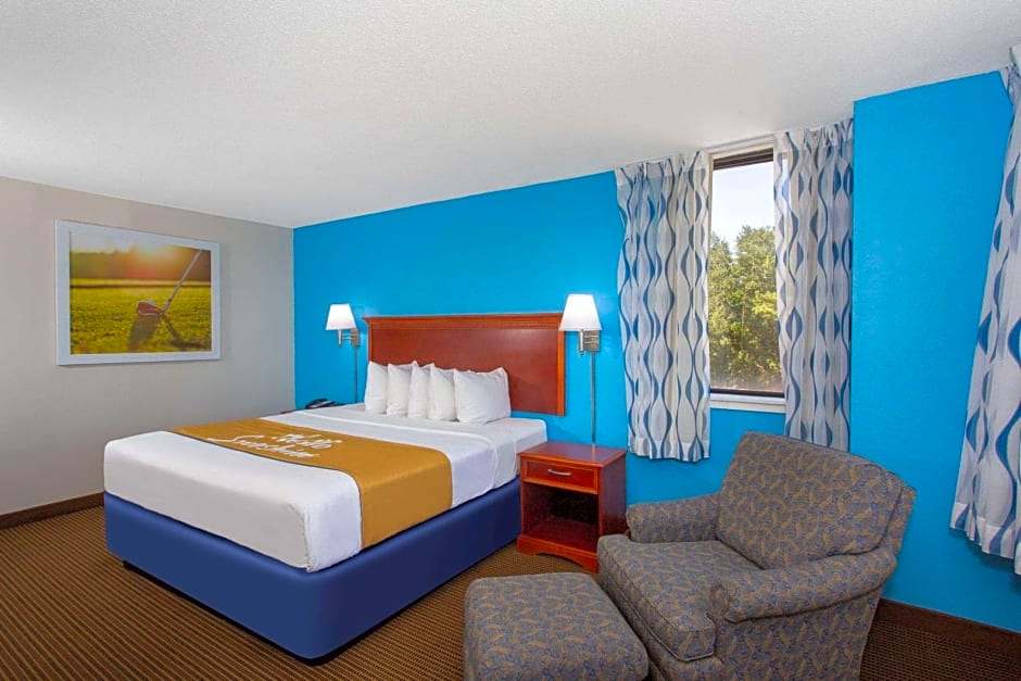 Days Inn & Suites by Wyndham Tallahassee Conf Center I-10