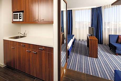 2 Twin Standard City View Single Sofa Bed with Free Breakfast
