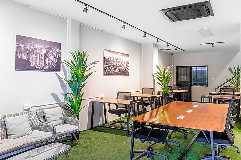 Breakers Hotel Rawai