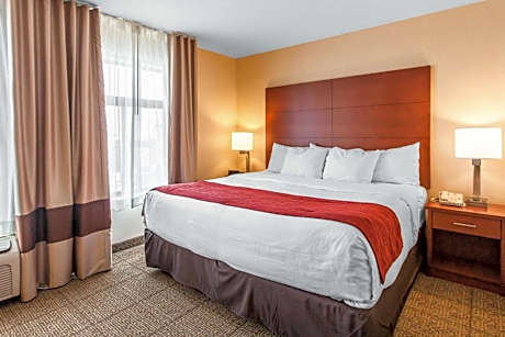 King Room - First Floor - No Pets - Non-Smoking