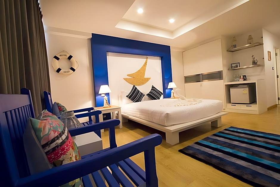 The Blue Pearl Kata Hotel