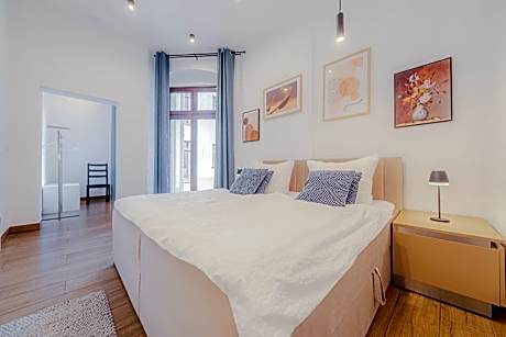 Two-Bedroom Deluxe Apartment