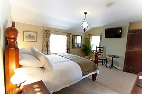 Deluxe Double Room with Bath