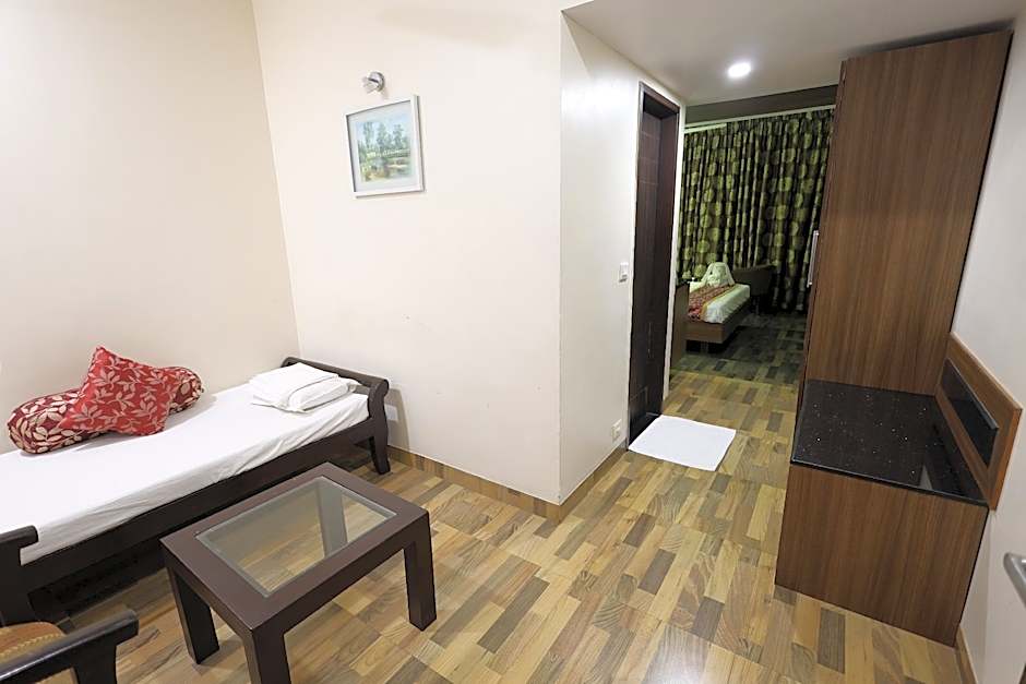 Hotel Abirami Residency
