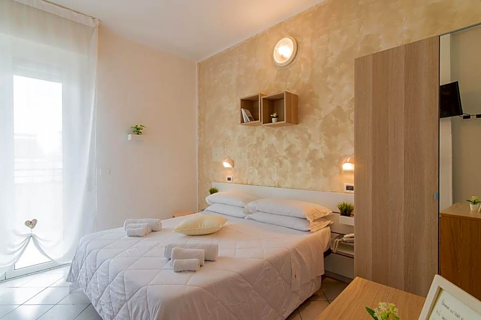 HOTEL JOHN