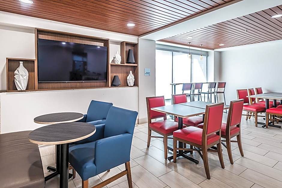 Holiday Inn Express Flint-Campus Area By IHG