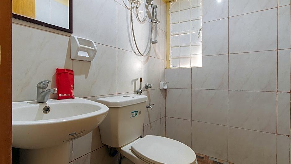 RedDoorz near SM Batangas City