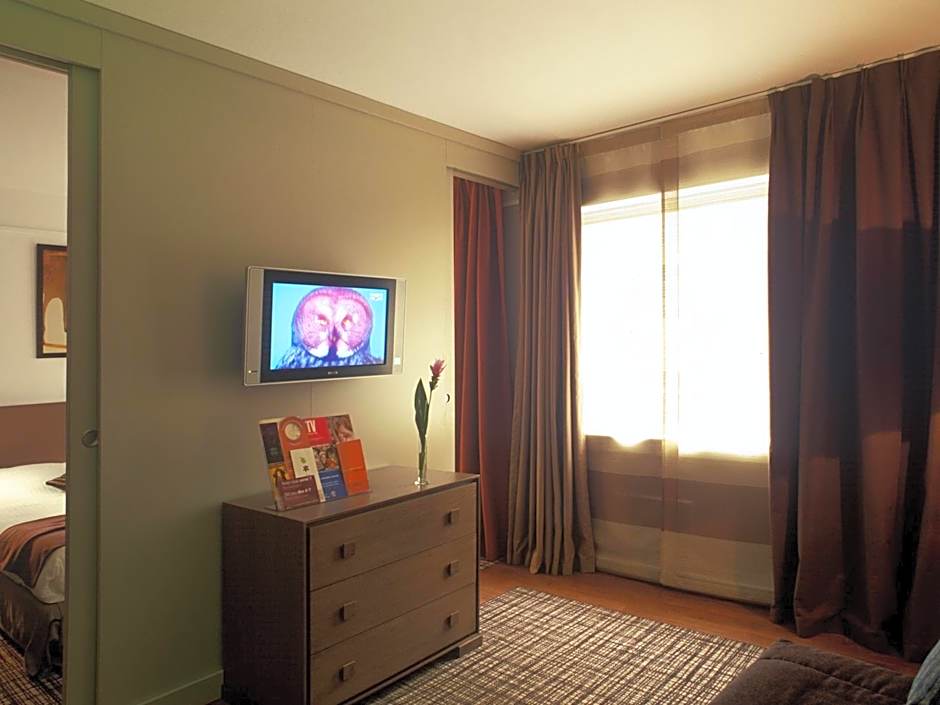 Residence Mercure Paris La Defense Grande Arche