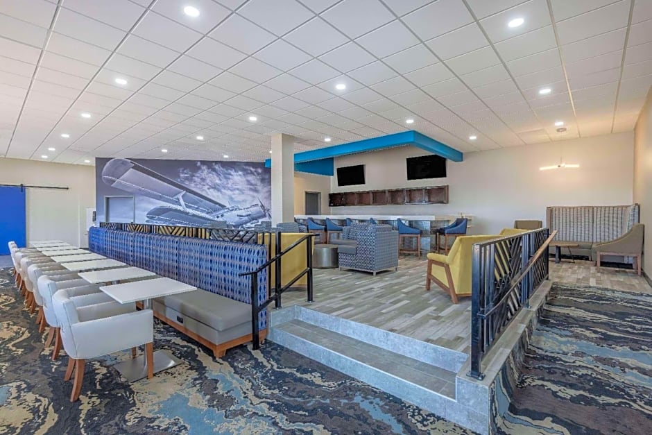 Hawthorn Suites by Wyndham Wichita Airport