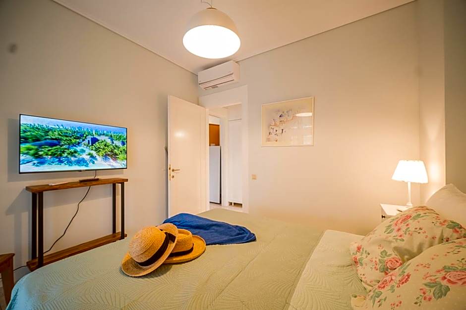 Barbati Bay Elegant Beach Apartments by Hotelius