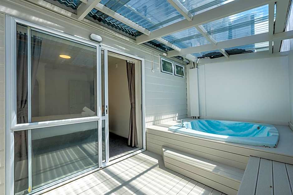 Ashleigh Court Motel