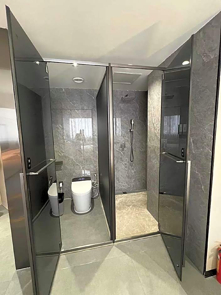 WAIFIDEN Hotel - Former Tokai Hotel (Free shuttle bus during Canton Fair)