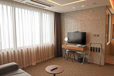 Junior Corner Family Suite (Panorama Ocean view)