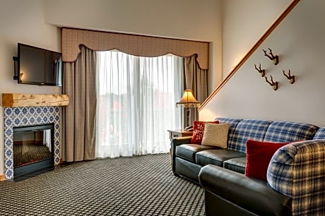 Mountain Grand Lodge One Bedroom King Suite