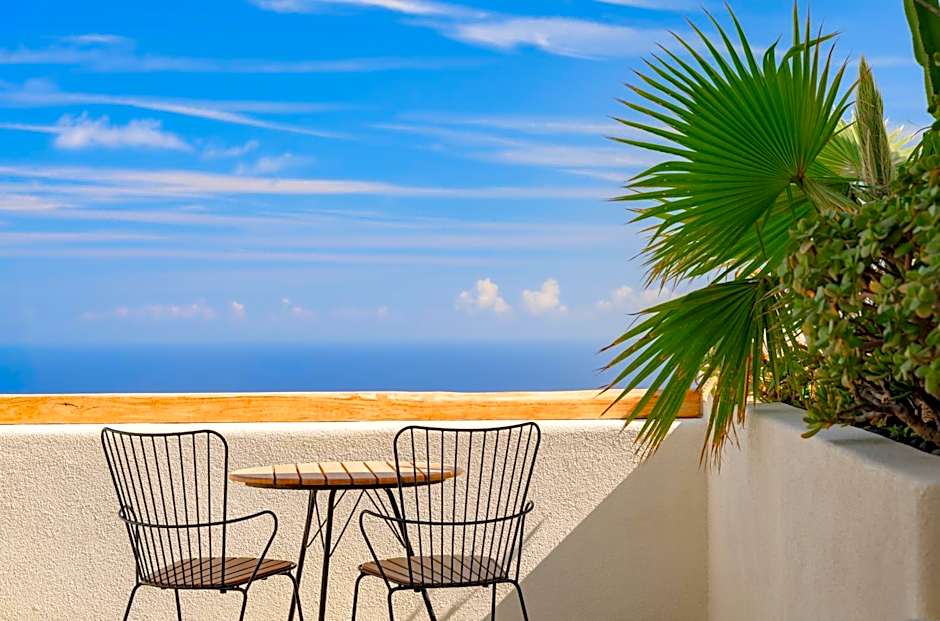 Lemon Suites Santorini