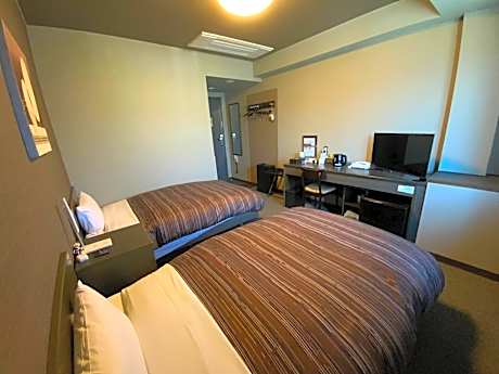 Twin Room - Non-Smoking