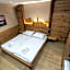 Bed & Breakfast LakeBled House
