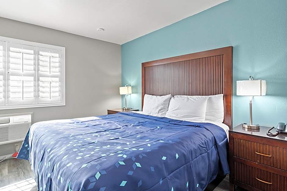 Travelers Inn Medford