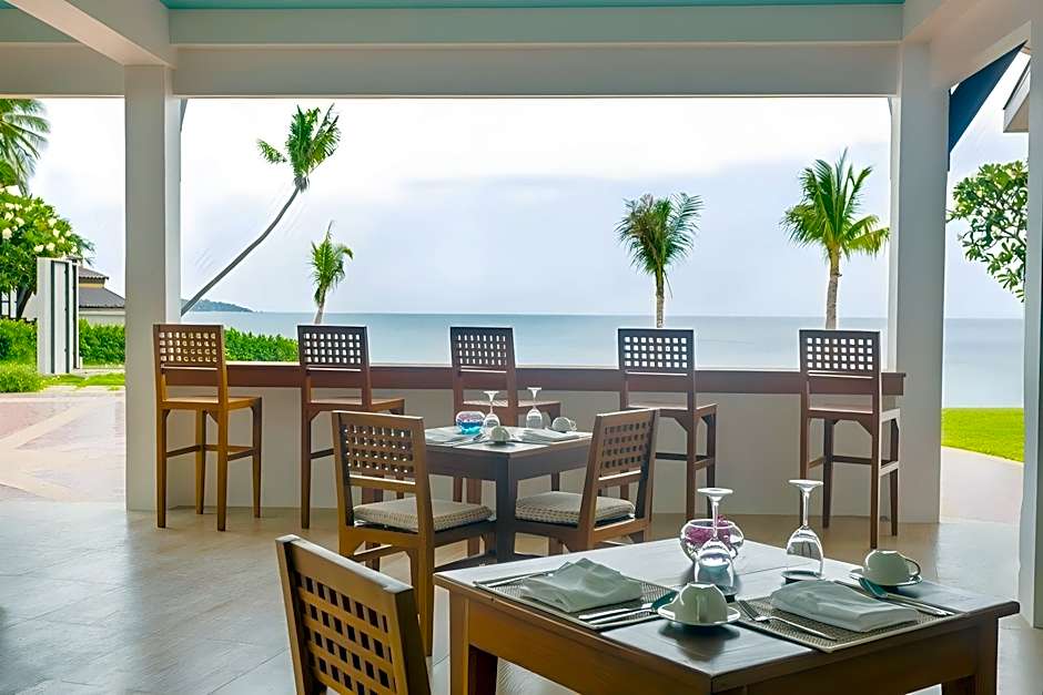 Aura Samui Best Beach Hotel