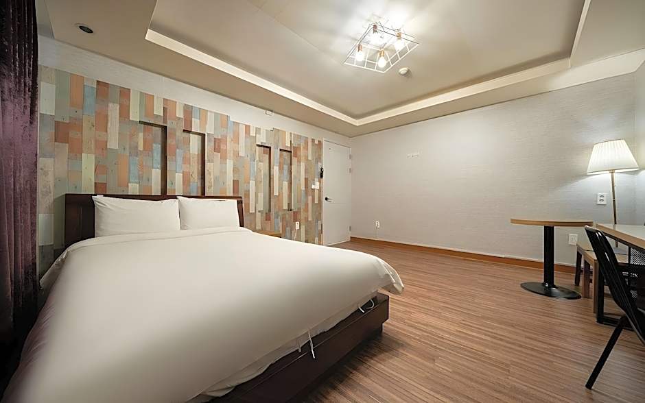Gangneung Crystal Motel