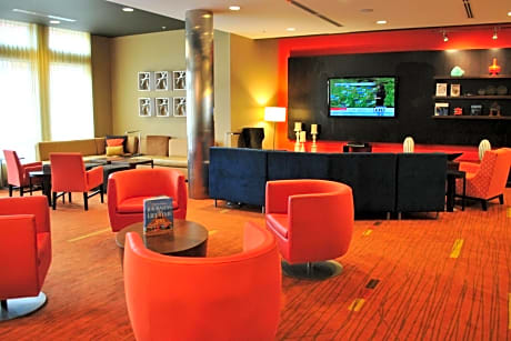 Courtyard by Marriott Evansville East