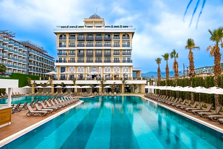 Serenity Queen Hotel