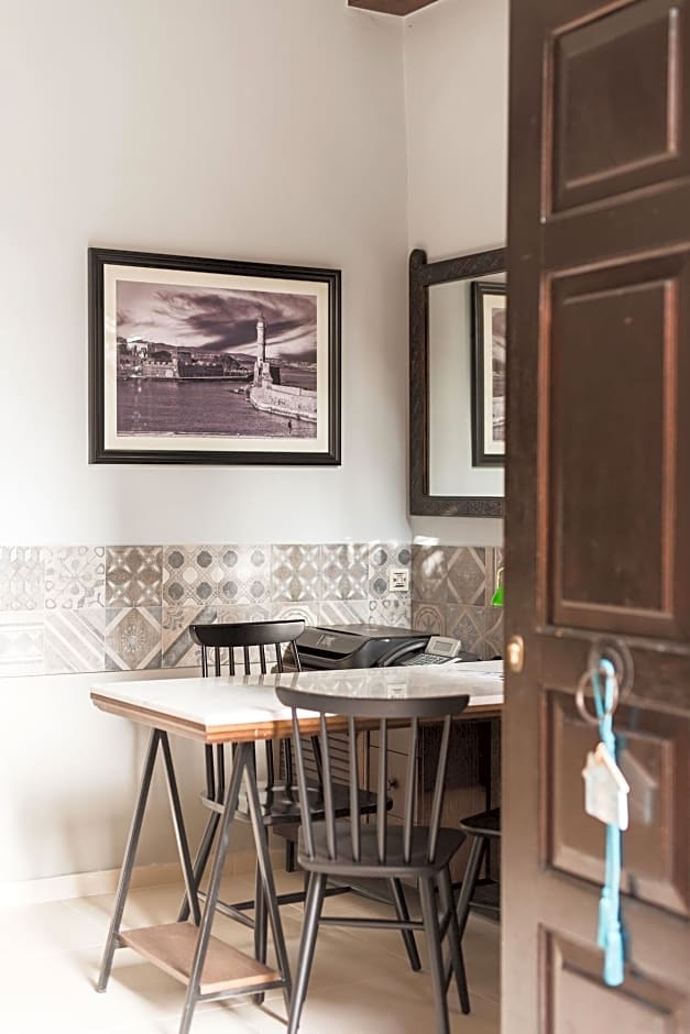 Harismari Cozy Hotel