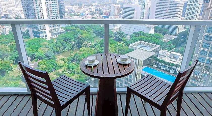 Urbana Langsuan Bangkok