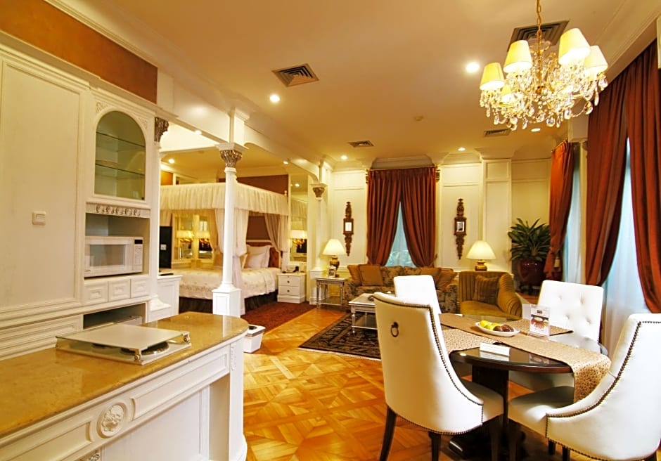 Geulis – Bandung, KY