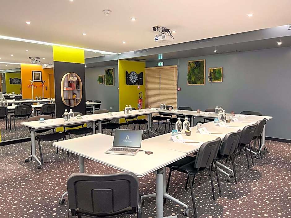 Ibis Styles Paris Tolbiac Bibliotheque